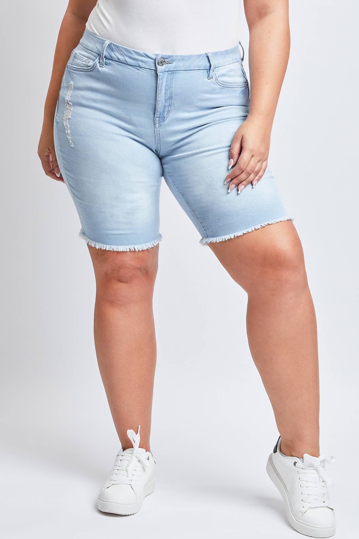 Hazel Blues® | High-Rise Bermuda Fray Hem