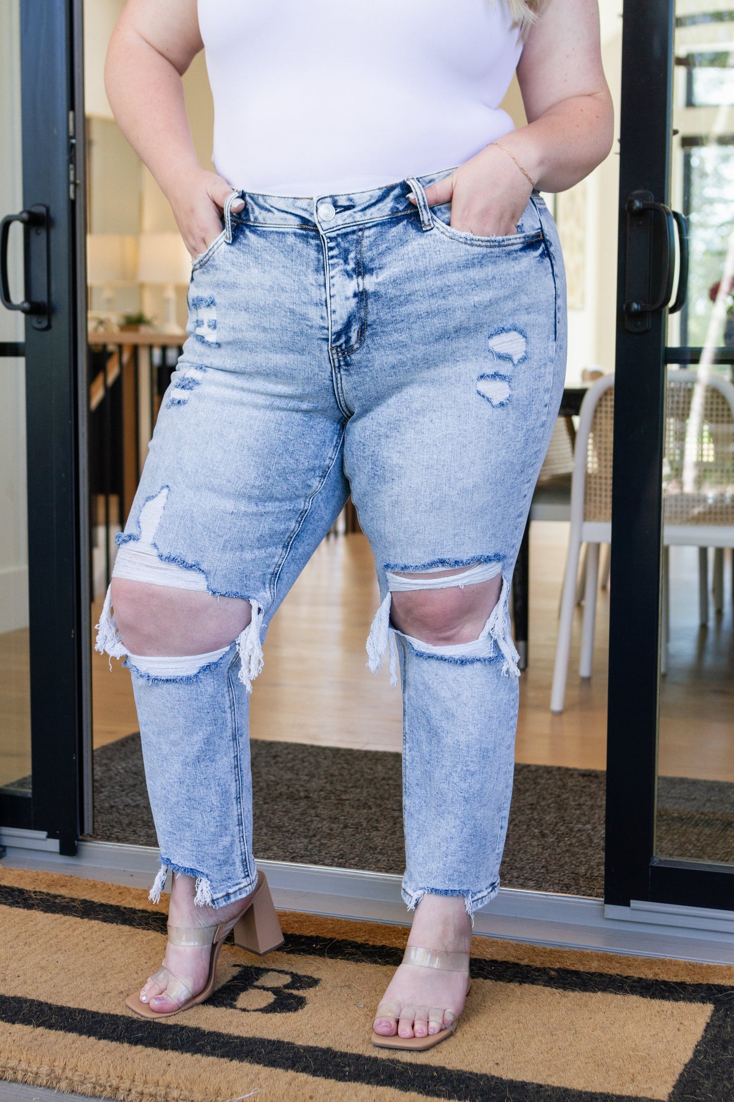 Hazel Blues® | Rizzo High Rise Crop Straight Jeans