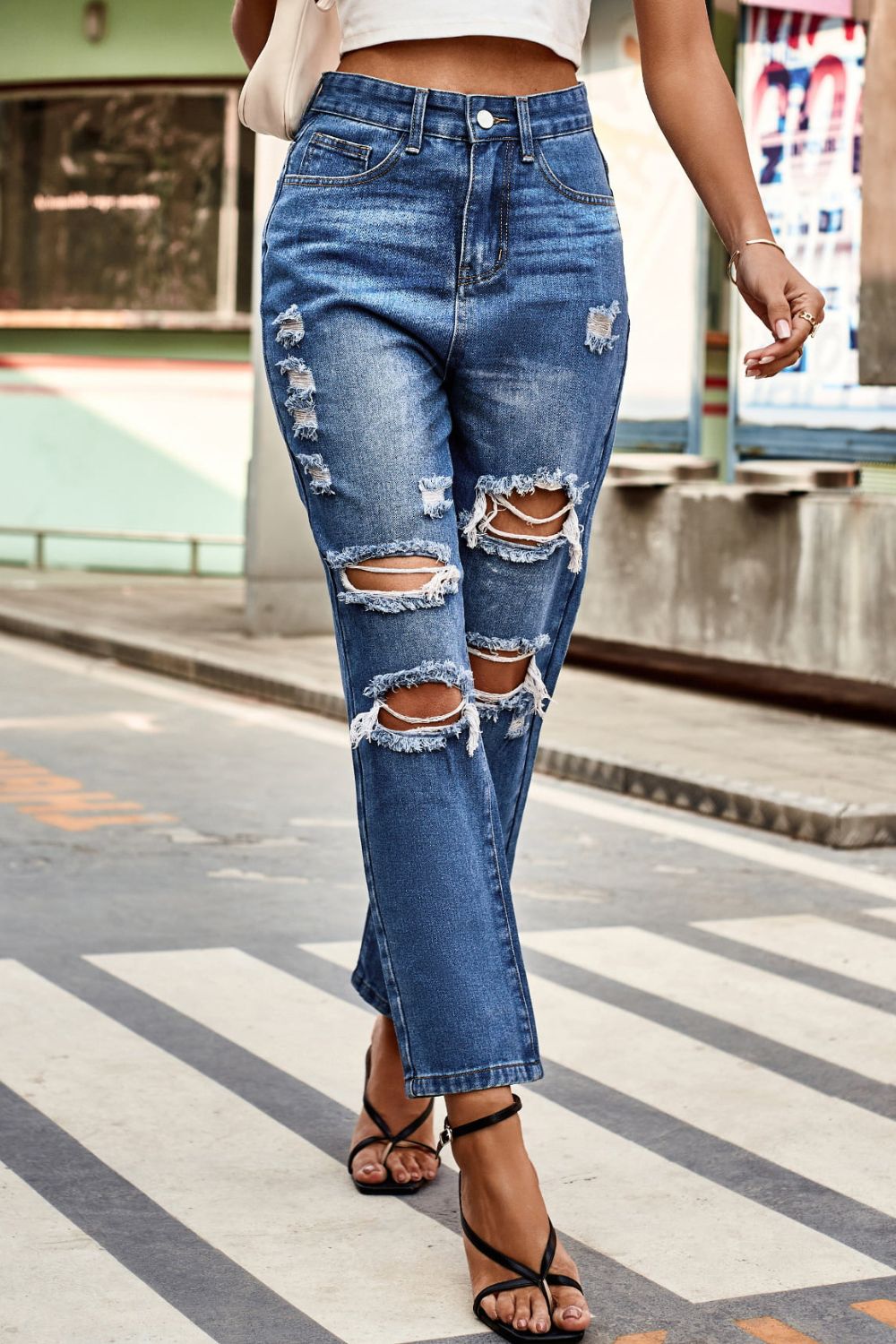 Hazel Blues® | Distressed Buttoned Jeans with Pockets
