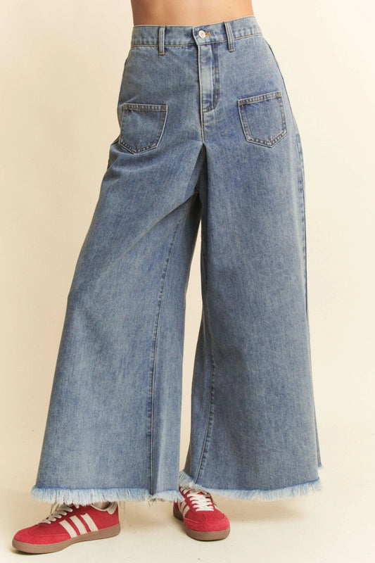 Hazel Blues® |  Davi & Dani Patch Pocket Wide Leg Culotte Jeans