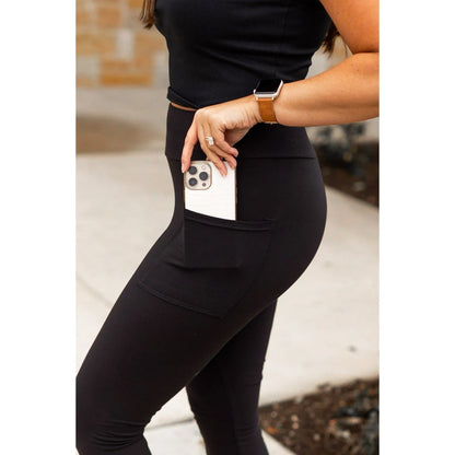 Hazel Blues® |  PREORDER: Capri Leggings with Pockets in Nine Colors