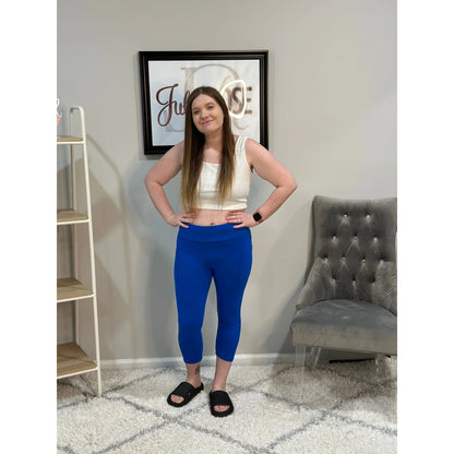 Hazel Blues® |  PREORDER: Capri Leggings with Pockets in Nine Colors