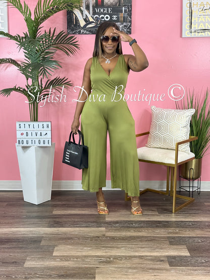 Cyndi Sleeveless Capri Jumpsuit (Green)