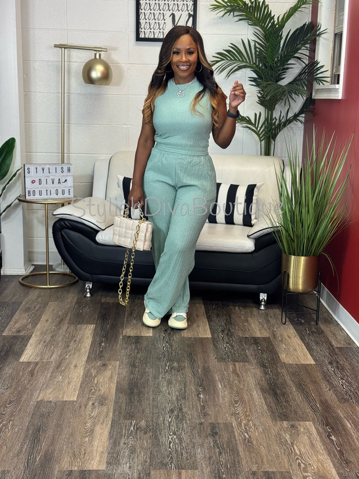 Easy Living Cropped Set (Sage)