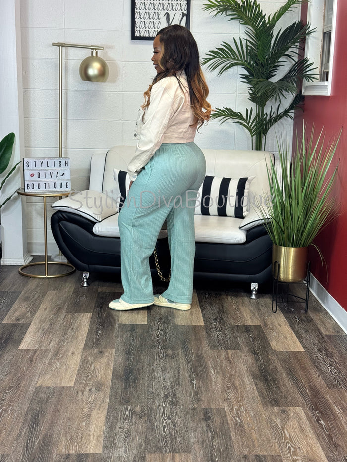 Easy Living Cropped Set (Sage)