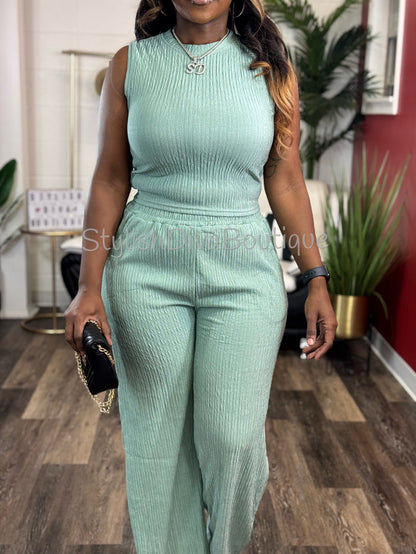 Easy Living Cropped Set (Sage)