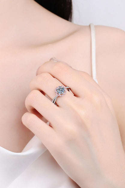 Hazel Blues® | 1 Carat Moissanite Flower-Shaped Crisscross Ring