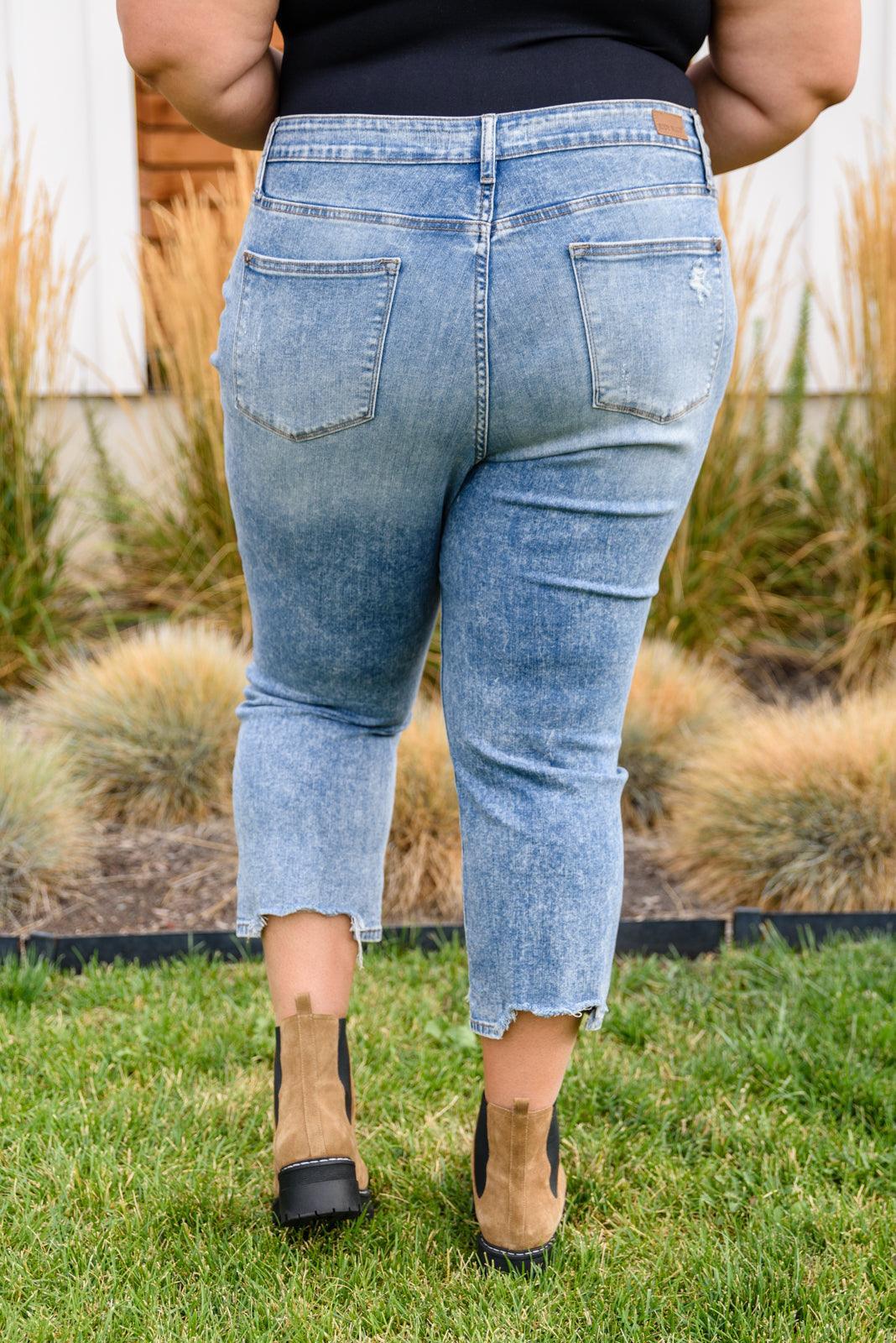 Hazel Blues® | Cityscape Cropped Chew Hem