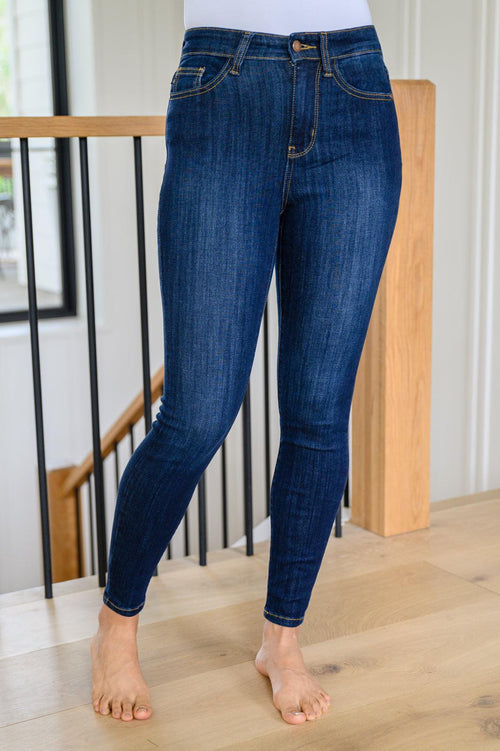 Hazel Blues® | Georgia Back Yoke Skinny Jeans with Phone Pocket