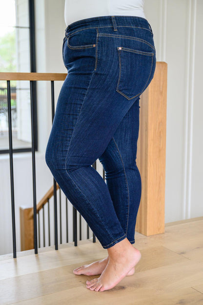 Hazel Blues® | Georgia Back Yoke Skinny Jeans with Phone Pocket