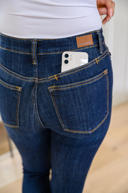 Hazel Blues® | Georgia Back Yoke Skinny Jeans with Phone Pocket