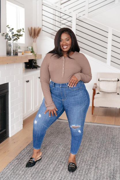 Hazel Blues® | Get Together Mid-Rise Skinny Jegging
