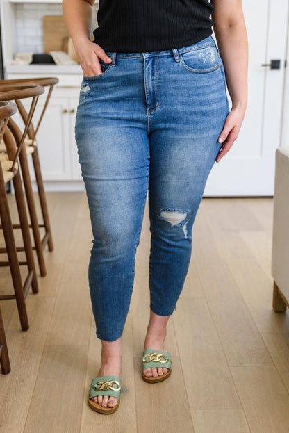Hazel Blues® | Hi-waisted Dandelion Embroidery Skinny