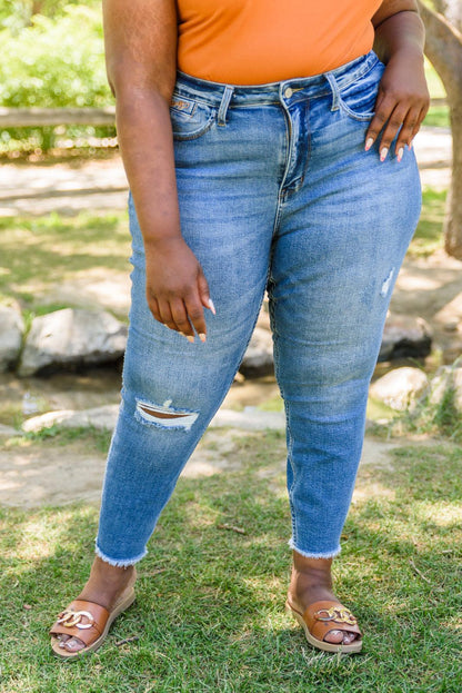 Hazel Blues® | Howdy Embroidery Boyfriend Jeans