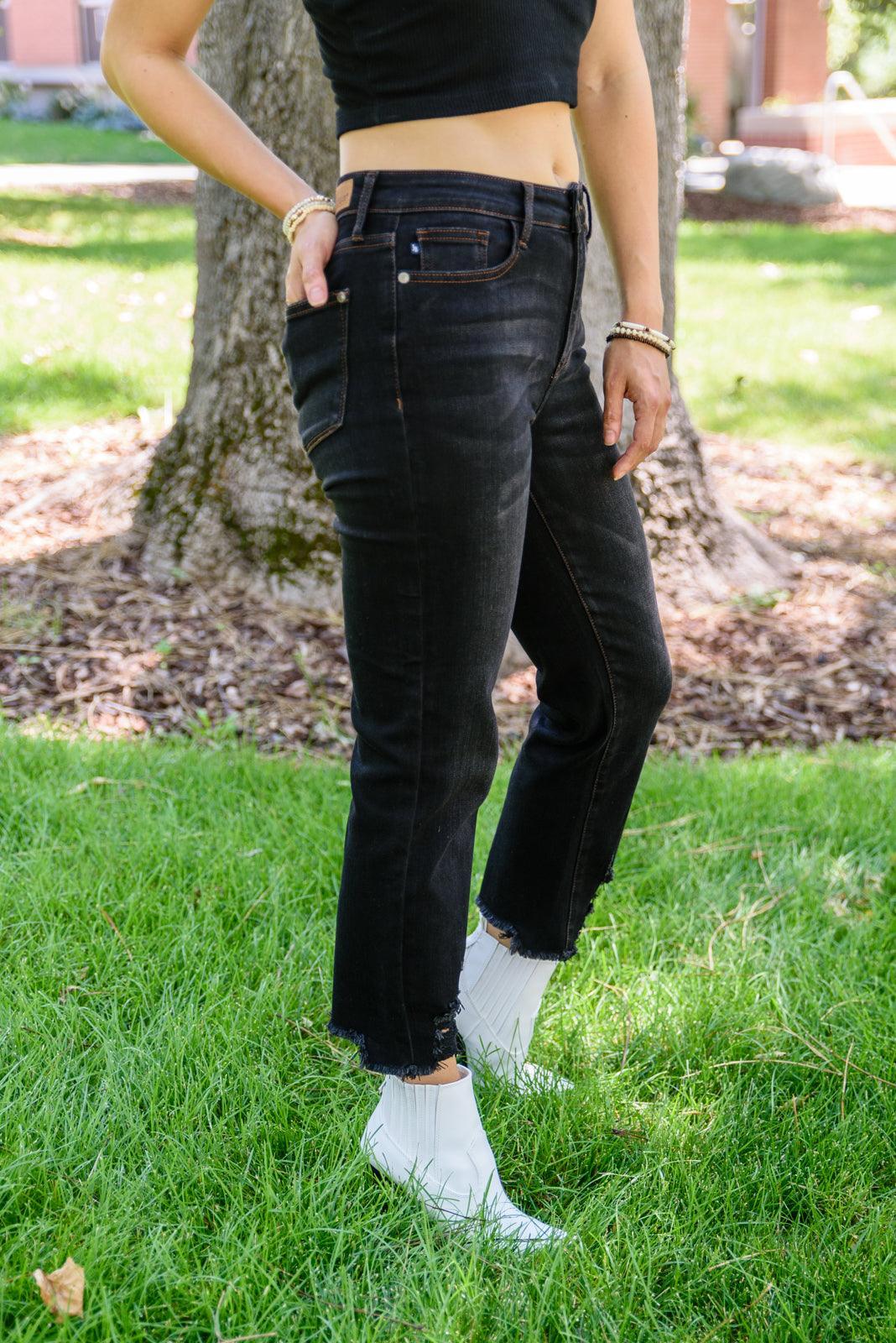 Hazel Blues® | Kelbie Destroyed Hem Crop Jeans