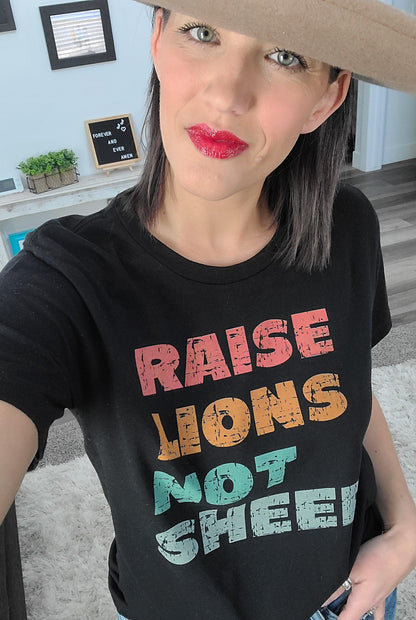 Hazel Blues® | Lions Graphic Tee