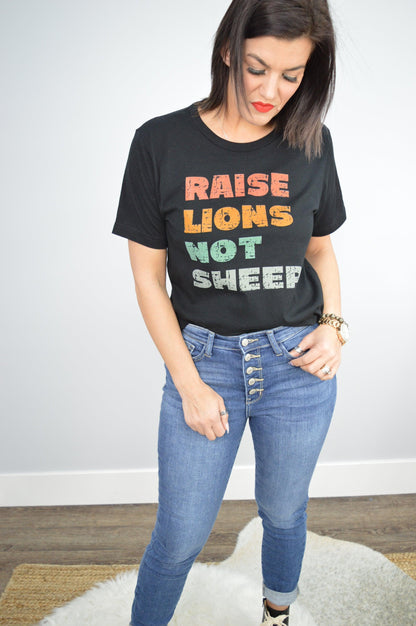 Hazel Blues® | Lions Graphic Tee