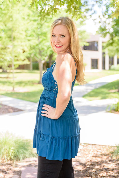 Hazel Blues® | Magic Touch Tank in Teal