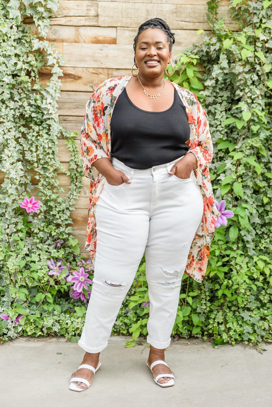 Hazel Blues® | Mid-Rise Boyfriend Destroyed White Jeans