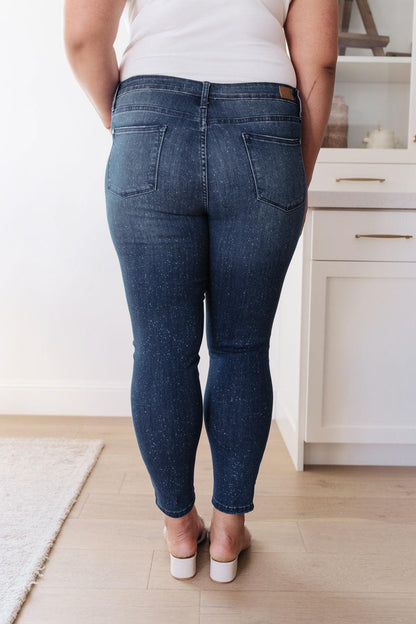 Hazel Blues® | Mid-Rise Relaxed Fit Mineral Wash Jeans