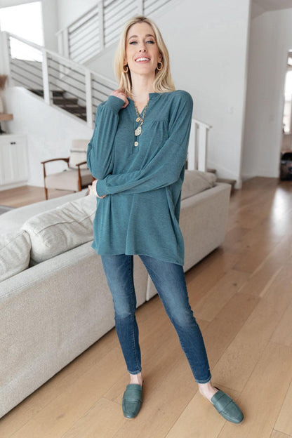 Hazel Blues® | Moon Bay Top In Blue