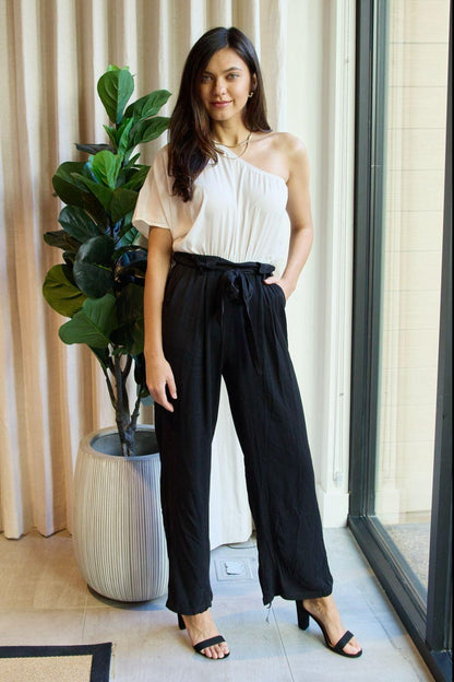 Hazel Blues® | One-Shoulder Jumpsuit in White/Black
