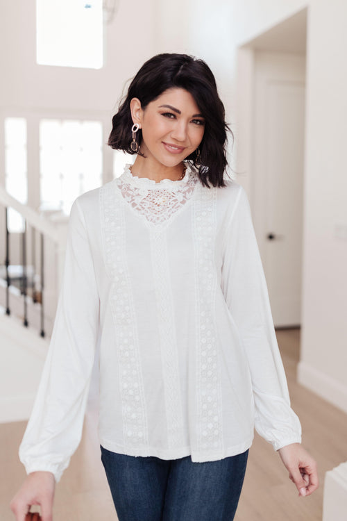 Hazel Blues® | Picture This Top In Off White