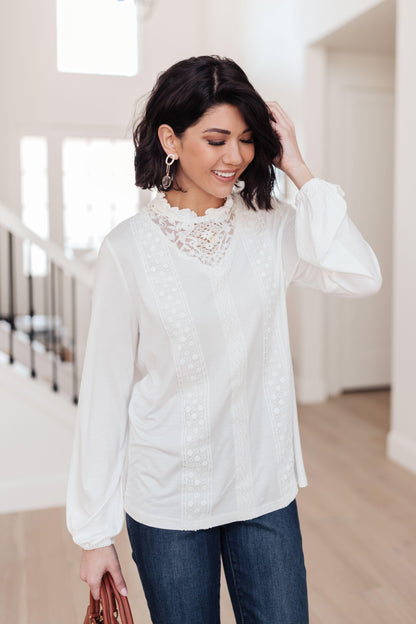 Hazel Blues® | Picture This Top In Off White