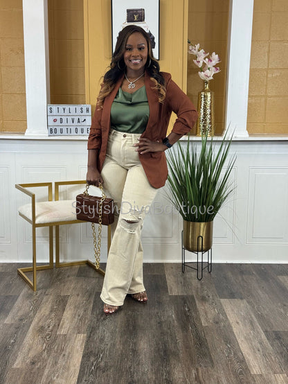 Neutral Ground Straight Leg Distressed Jeans (Cream)
