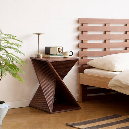 SIMIA - Table appoint bout de canapé en bois de manguier foncé