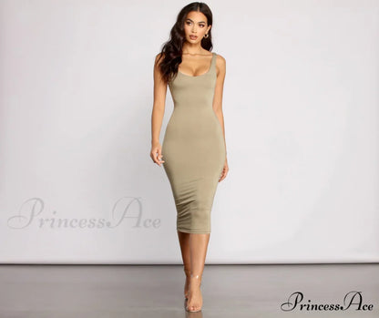 Slay Every Day Basic Graceful Scoop Neck Midi Dress