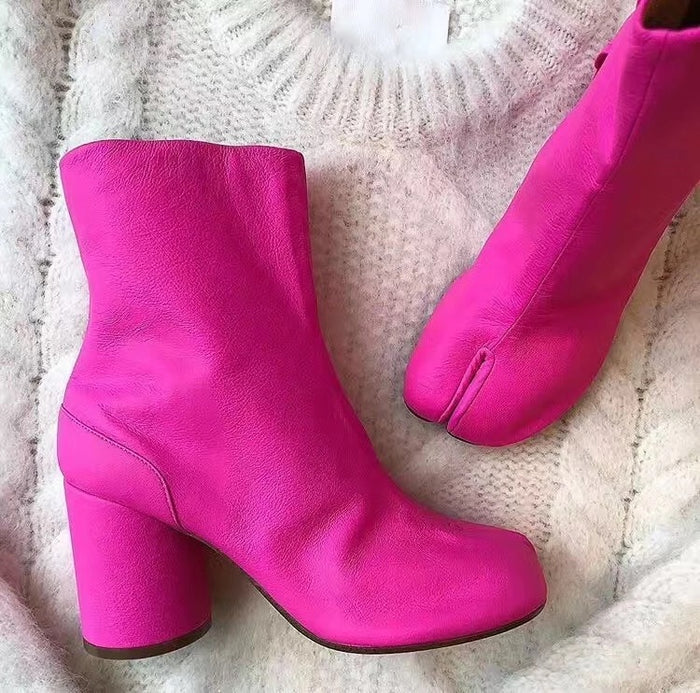Chunky Round High Heels Boots - Sansa Costa