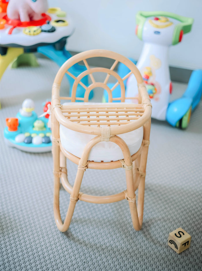 TANJUNG - Chaise haute pour bébé en rotin naturel